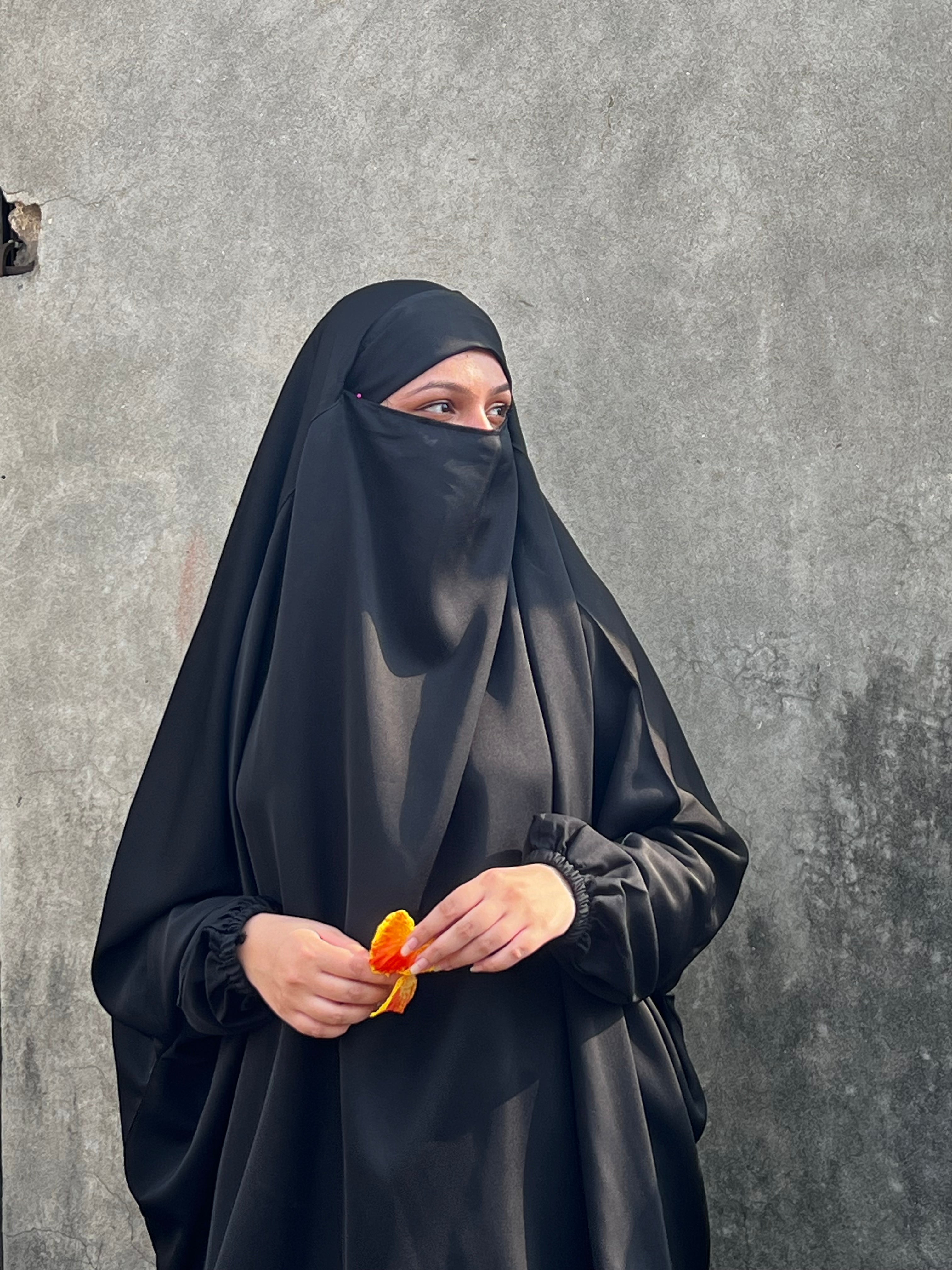 Black Saudi Jilbab Set