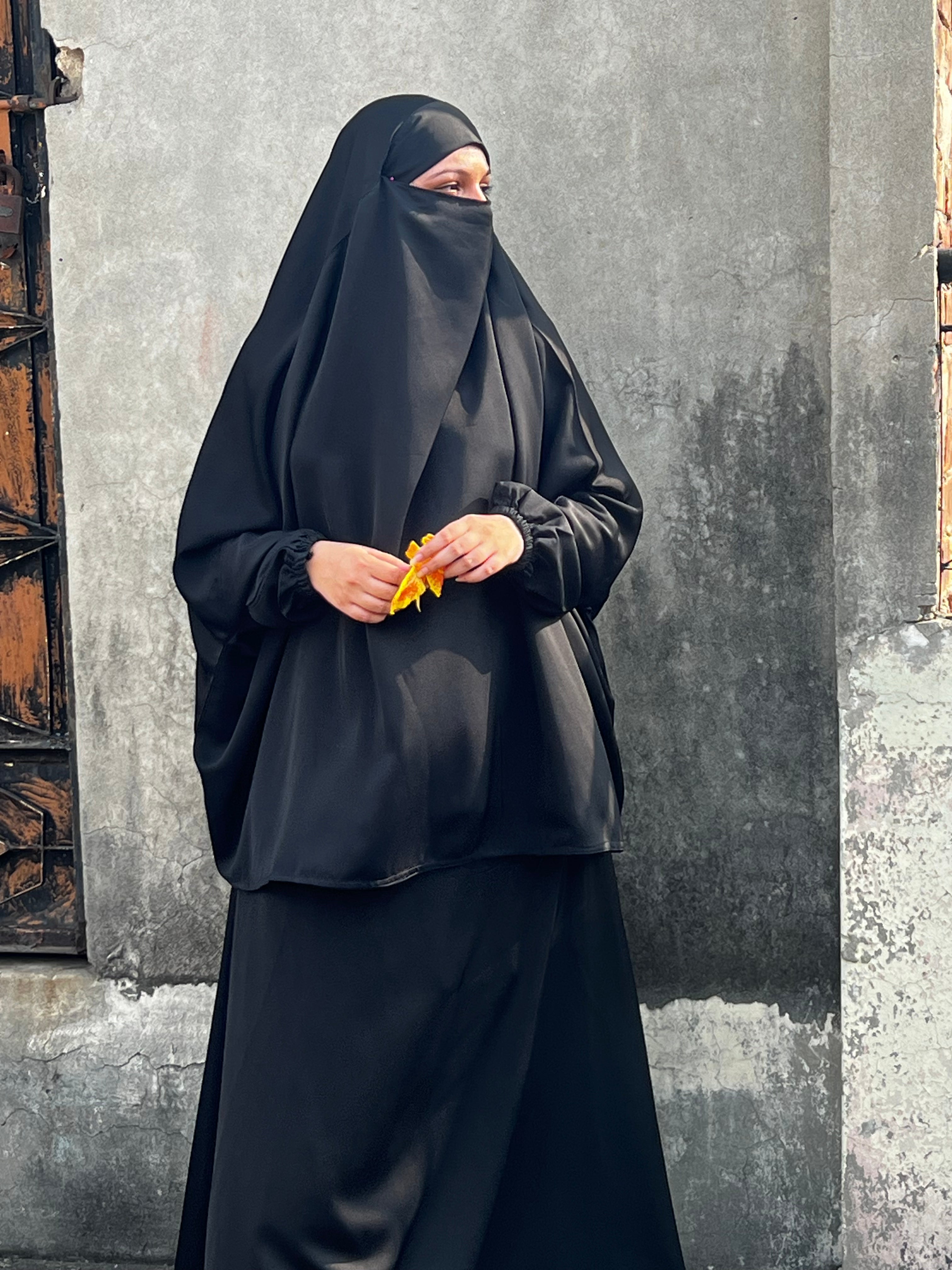 Black Saudi Jilbab Set