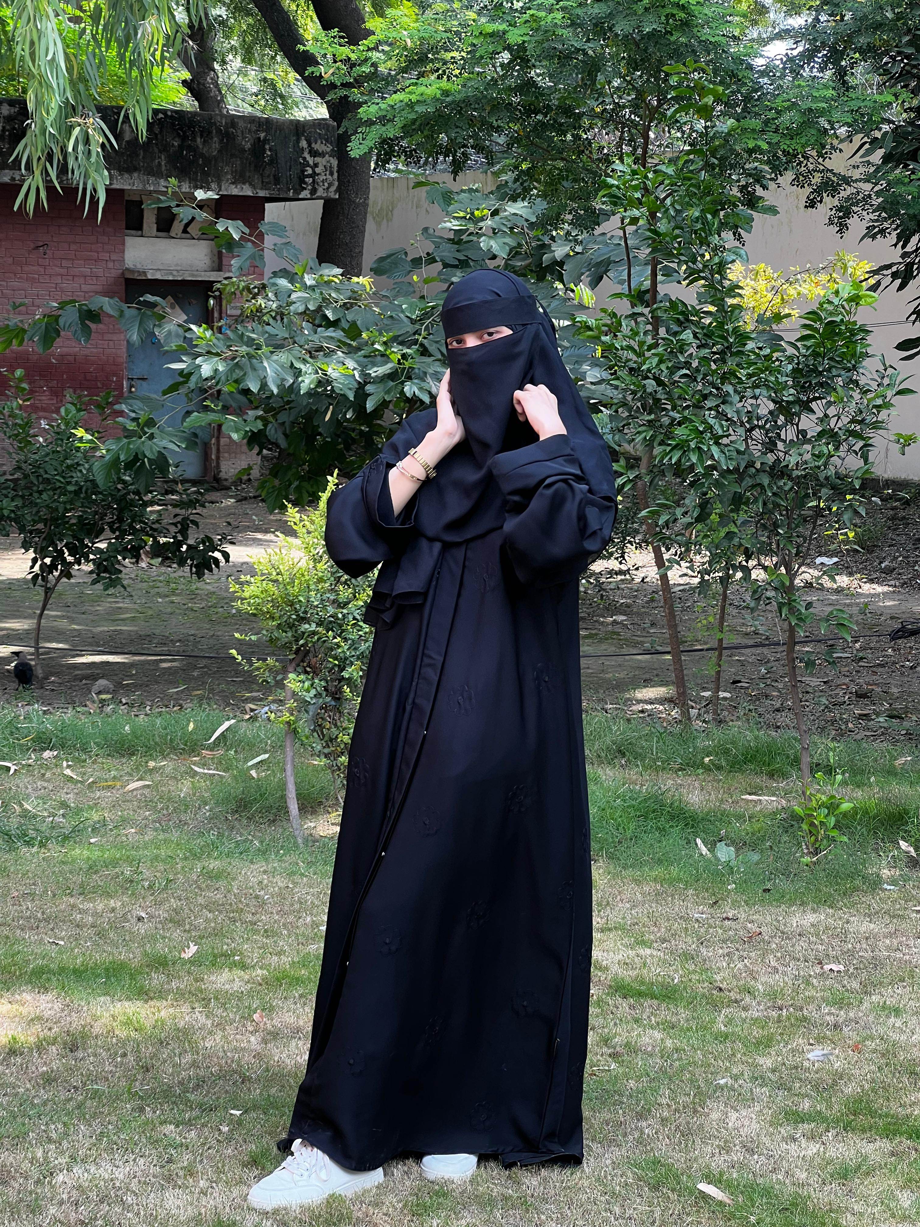 Premium Black with Flowery Karhai Premium Set